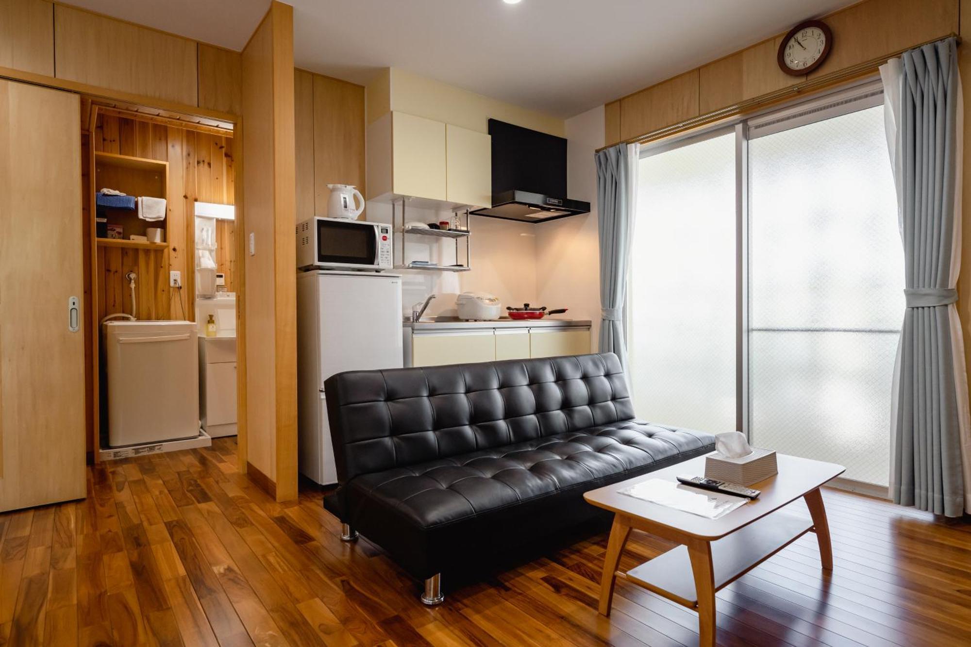 Guest House Kawamitsu Miyakojima  المظهر الخارجي الصورة